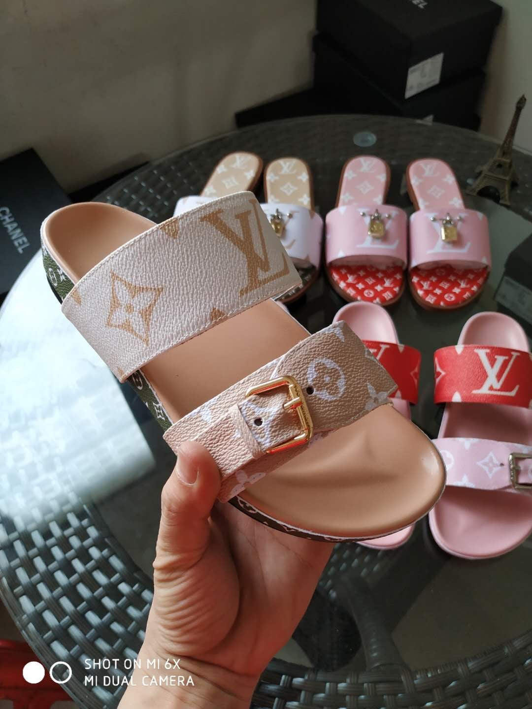 Lv sandals US