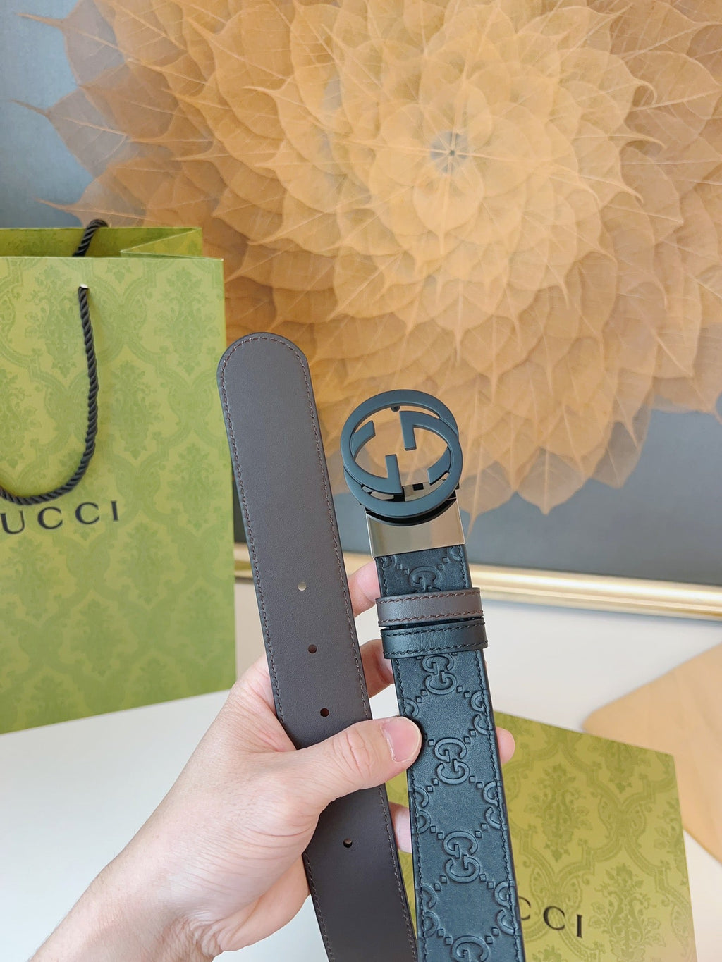 Gucci Supreme Belt Black Buckle 37mm Black Embossed Leather